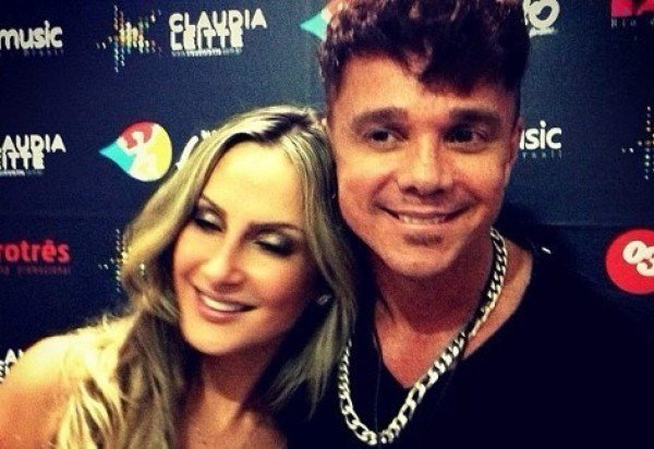 A parceria entre Netinho e Claudia Leitte foi gravada em 2014 com a faixa 'Aliança' -  (crédito: Reprodução/Instagram/Claudia Leitte)