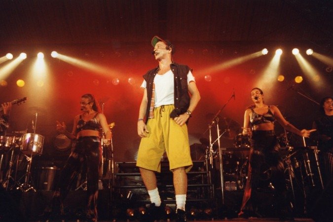 26/02/1994. Credito: Luiz Marcos/CB/D.A Press. Brasil. Brasilia - DF. Cantor Netinho durante show.
CB, Neg.: 000572. Pasta: NETINHO
