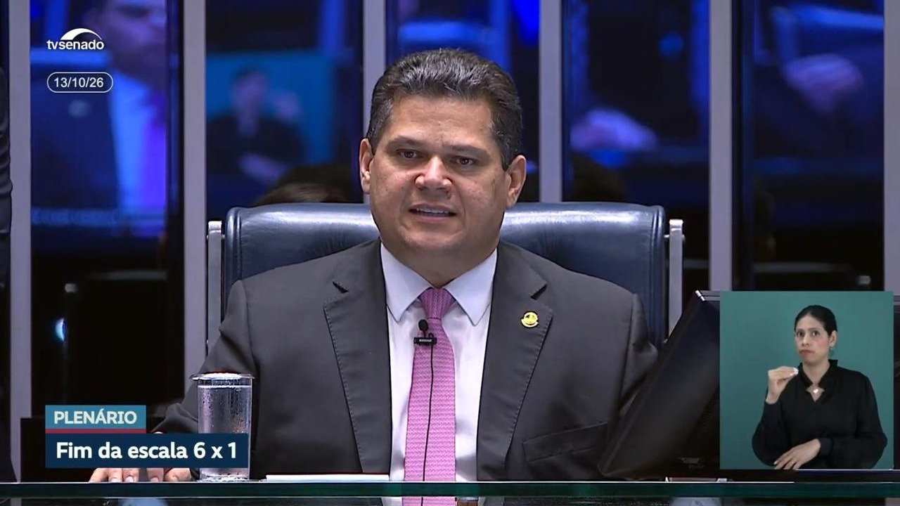 Davi Alcolumbre fez o an&uacute;ncio no encerramento da sess&atilde;o deliberativa desta ter&ccedil;a-feira (13/10) -  (crédito: Reprodu&ccedil;&atilde;o/TV Senado)