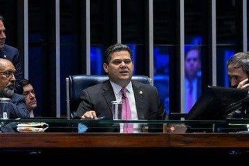 Alcolumbre afirmou que vai 'aguardar os entendimentos dos senadores sobre o tema' -  (crédito: Agência Brasil)