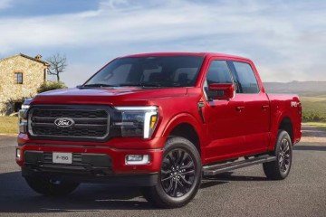 Ford F-150 é alvo de recall por falha na fixação das cintas do tanque de combustível, afetando modelos de 2023 a 2026 - (crédito: Ford/Divulgação) Ford F-150 é alvo de recall por falha na fixação das cintas do tanque de combustível, afetando modelos de 2023 a 2026 - (crédito: Ford/Divulgação)