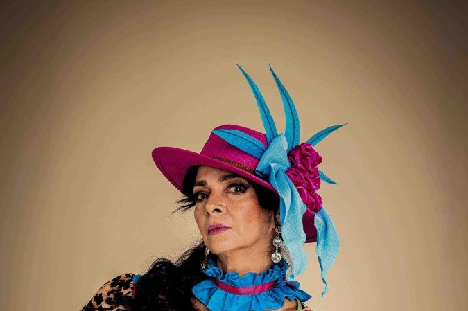 Festa no arraial, com  Claudia Ohana, Lorena Tucci, Cadu Libonati, Bernardo Mesquita, Erika Affonso, Danilo Dal Farra, Sofie Orleans, Rafa Canedo, Júlia Perré, Nestor Fonseca, Caio Padilha, Benji Iuler, Jude Fontenelle e Mariana Braga