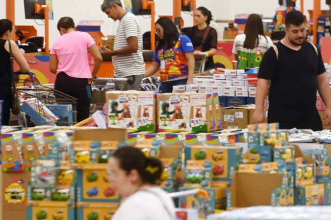 Varejo brasileiro cresce 4% no Dia das Crianças impulsionado por Pix