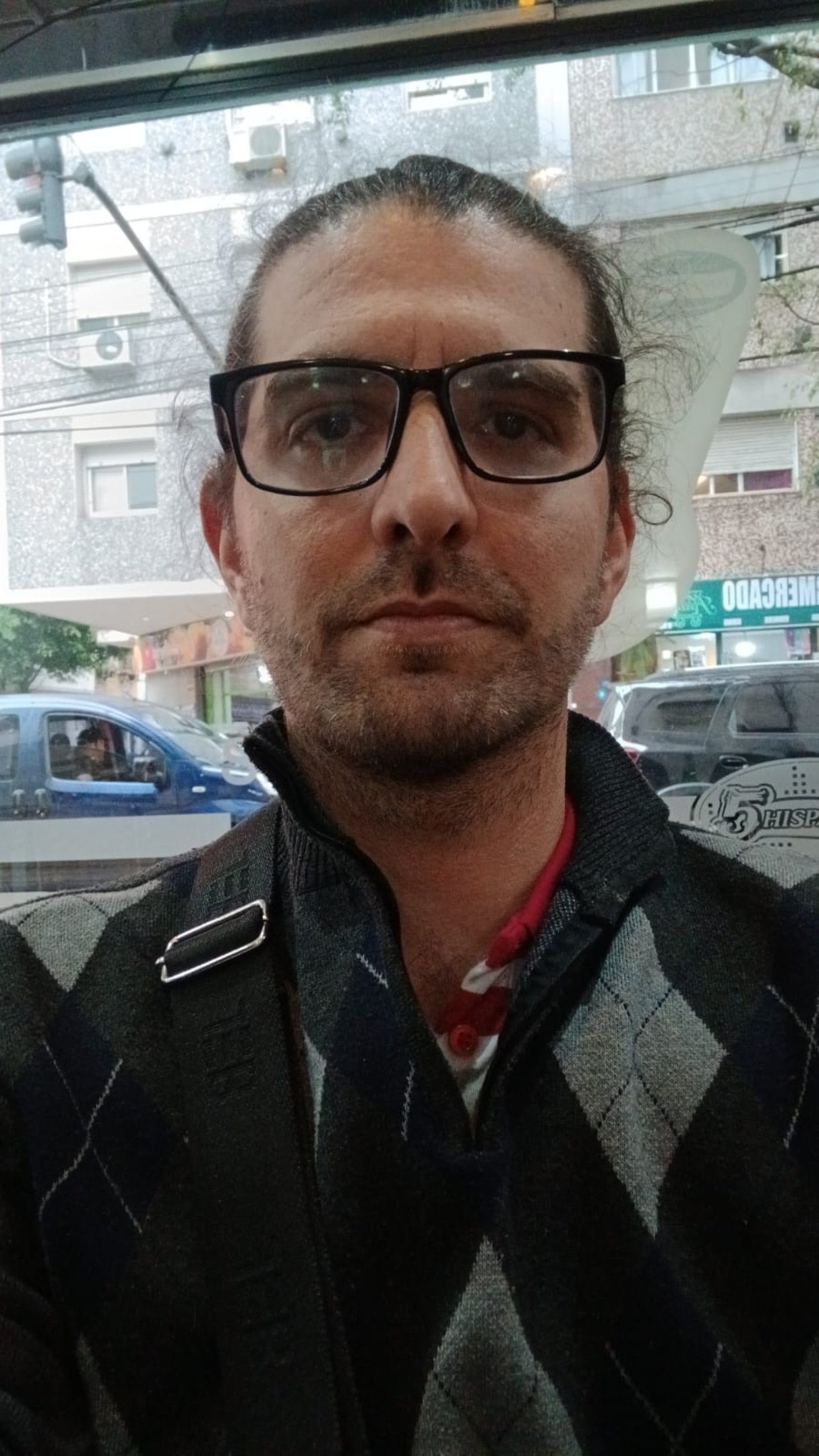 Nicol&aacute;s Garc&iacute;a Roel, secret&aacute;rio-geral da Associa&ccedil;&atilde;o Gremial Docente do Col&eacute;gio Nacional de Buenos Aires (AGD-CNBA)