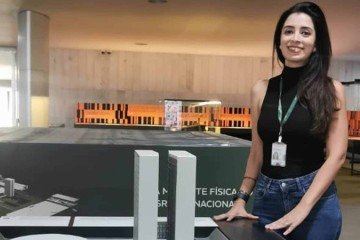 Ana Raquel, terceirizada na Câmara dos Deputados, vai fazer o concurso para o cargo de analista legislativo 
 -  (crédito: Ana Viana)