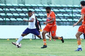 Legião x Taguatinga e Canaã x Planaltina disputam os jogos de ida pelas semifinais do Candangão Série B, neste sábado -  (crédito: Luã Tomasson / @fotosdolua)