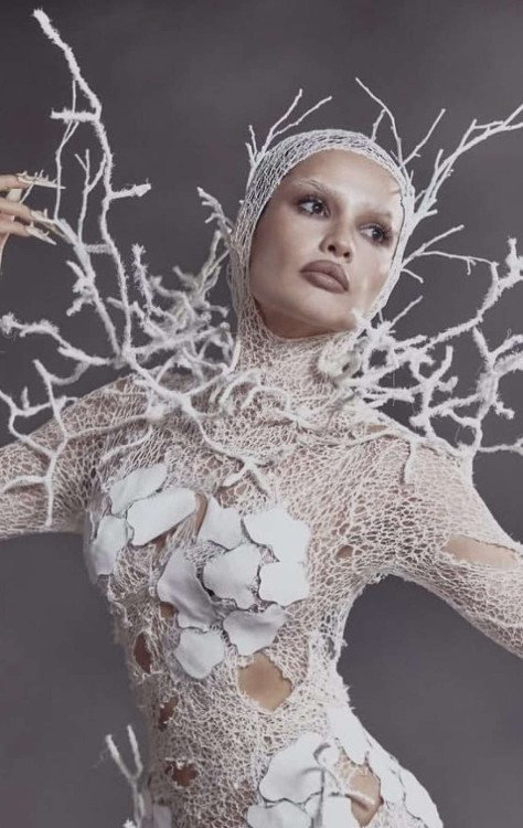 Juliette homenageou o bioma brasileiro Caatinga em sua fantasia - (crédito: Reprodução/ Instagram) Juliette homenageou o bioma brasileiro Caatinga em sua fantasia - (crédito: Reprodução/ Instagram)