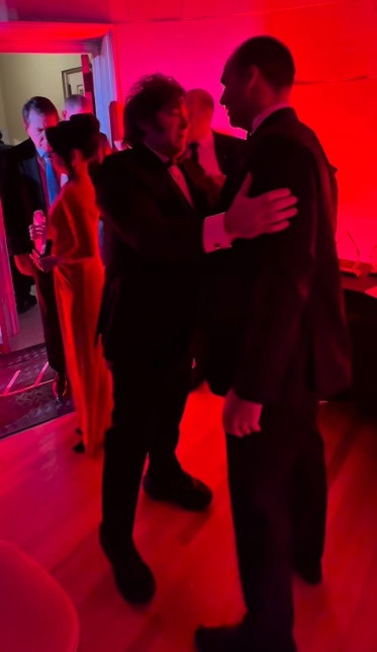 Diplomacia reage ao filho 03 de Jair Bolsonaro - Foto