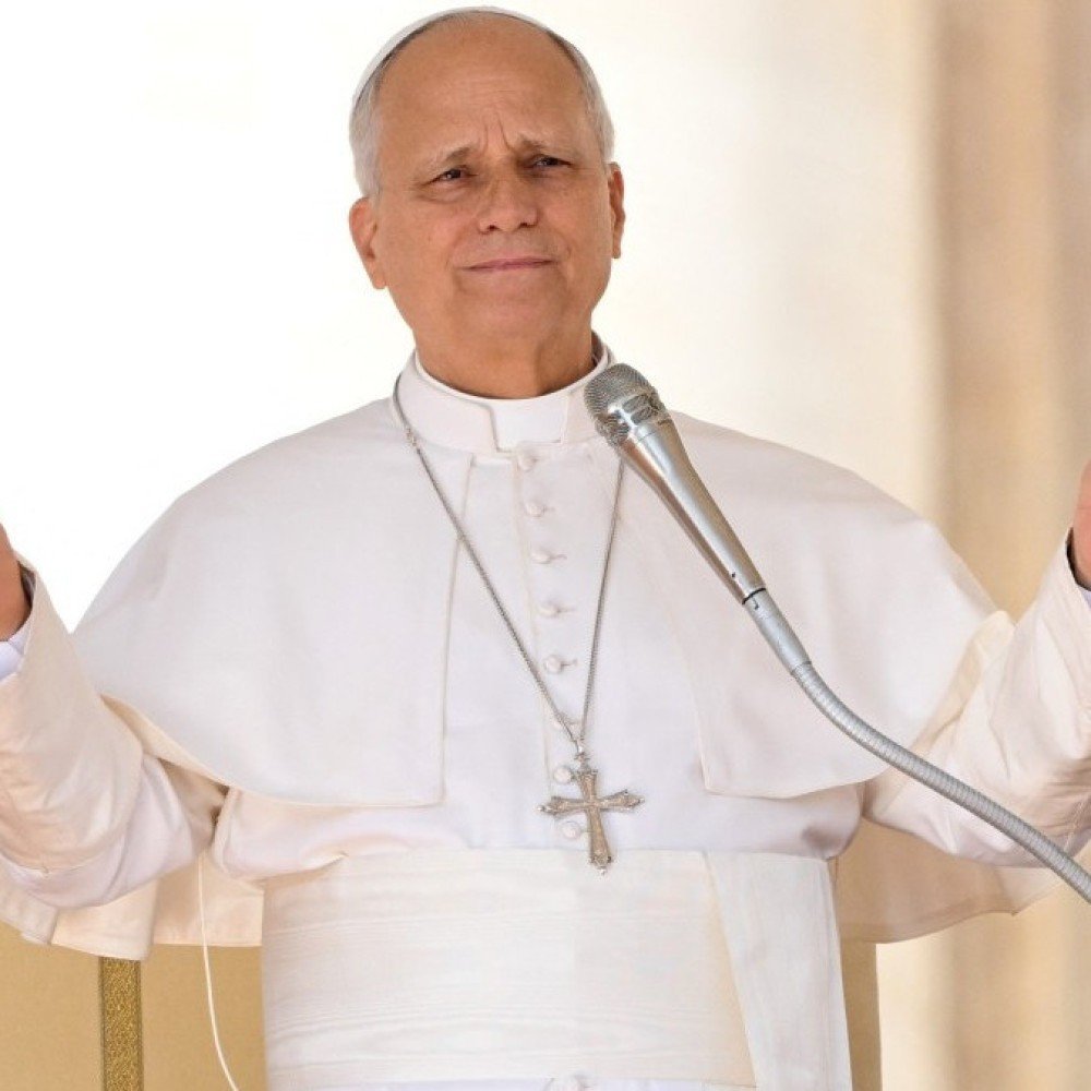 Papa Leão XIV tem alta neste sábado após cirurgia e retorna ao Vaticano