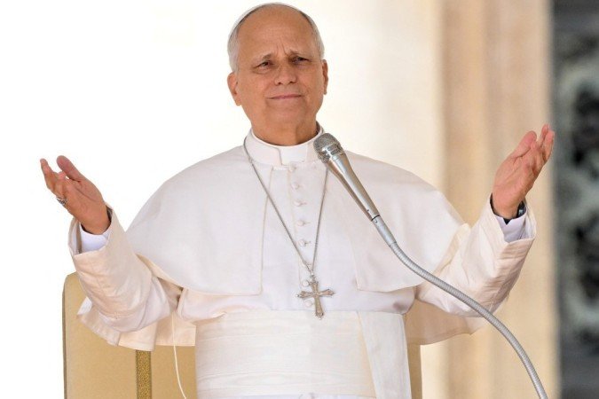 Papa Leão XIV tem alta neste sábado após cirurgia e retorna ao Vaticano