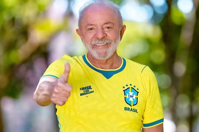 Autoridades e famosos embarcam em trend de apoio a Lula: 