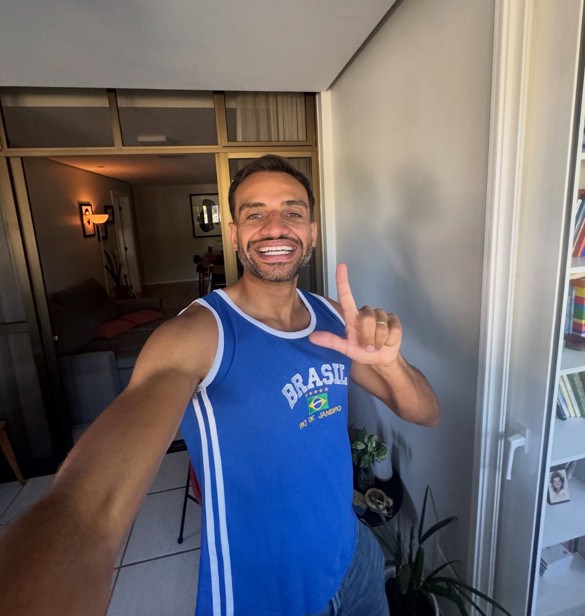 O deputado federal eleito antecipou sua atua&ccedil;&atilde;o pol&iacute;tica ao engrossar o coro virtual em apoio ao projeto de reelei&ccedil;&atilde;o