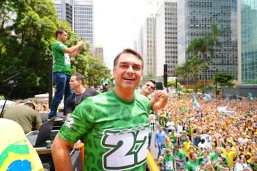 Ato na Av. Paulista, em São Paulo, reuniu apoiadores do senador -  (crédito: Charles Vieira/Divulgação Campanha Flávio Bolsonaro)