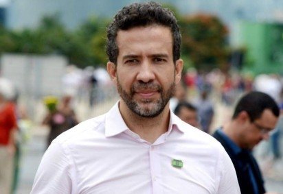 Deputado federal Andr&eacute; Janones autorizou uso de canal para campanha de Lula enquanto estiver internado -  (crédito: Ed Alves/CB/D.A Press) -Deputado federal Andr&eacute; Janones autorizou uso de canal para campanha de Lula enquanto estiver internado -  (crédito: Ed Alves/CB/D.A Press)