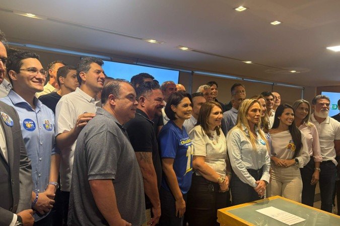 Celina Leão se reuniu com parlamentares para ato em defesa do Fundo Constitucional do DF - (crédito: Ana Carolina Alves/CB) Celina Leão se reuniu com parlamentares para ato em defesa do Fundo Constitucional do DF - (crédito: Ana Carolina Alves/CB)