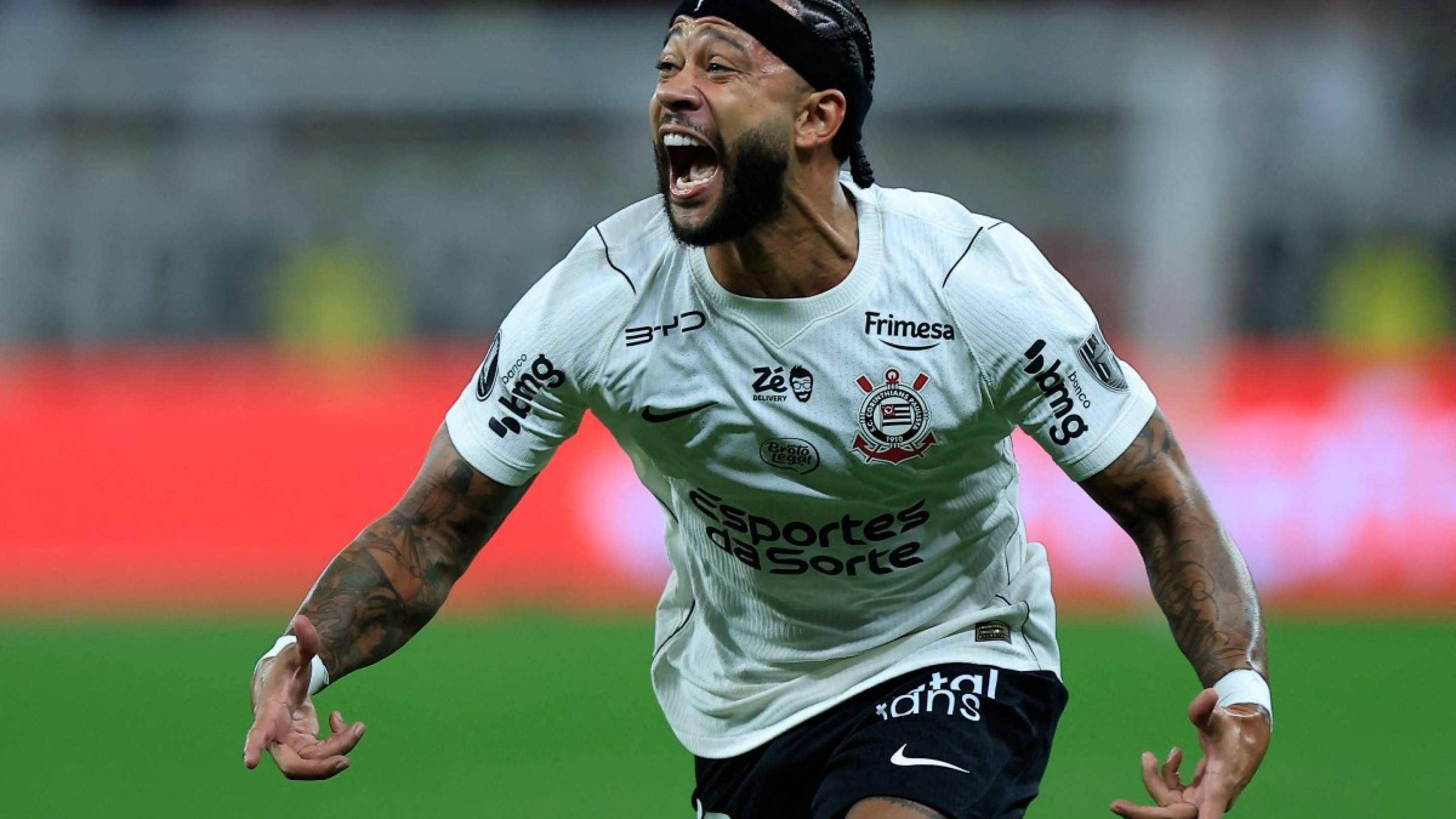 Apesar da paix&atilde;o em campo, o Corinthians lidera a lista de clubes brasileiros com as maiores d&iacute;vidas -  (crédito: Miguel Schincariol/AFP)