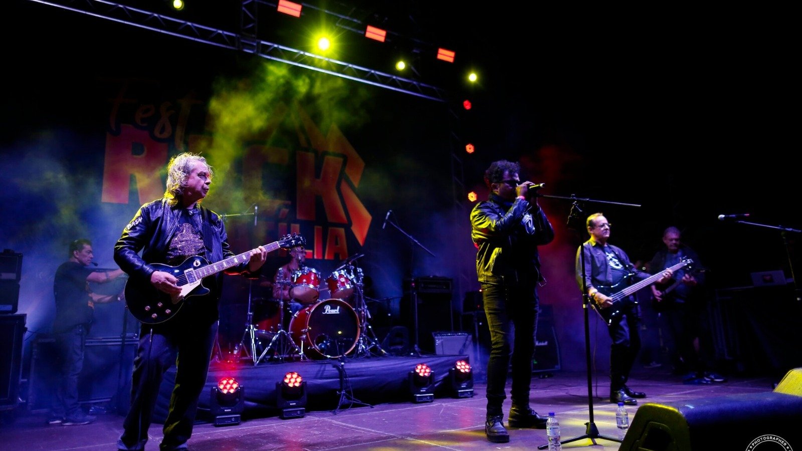 Reuni&atilde;o de bandas hist&oacute;ricas da capital federal celebra o legado do rock brasiliense no palco do evento -  (crédito: Divulga&ccedil;&atilde;o)