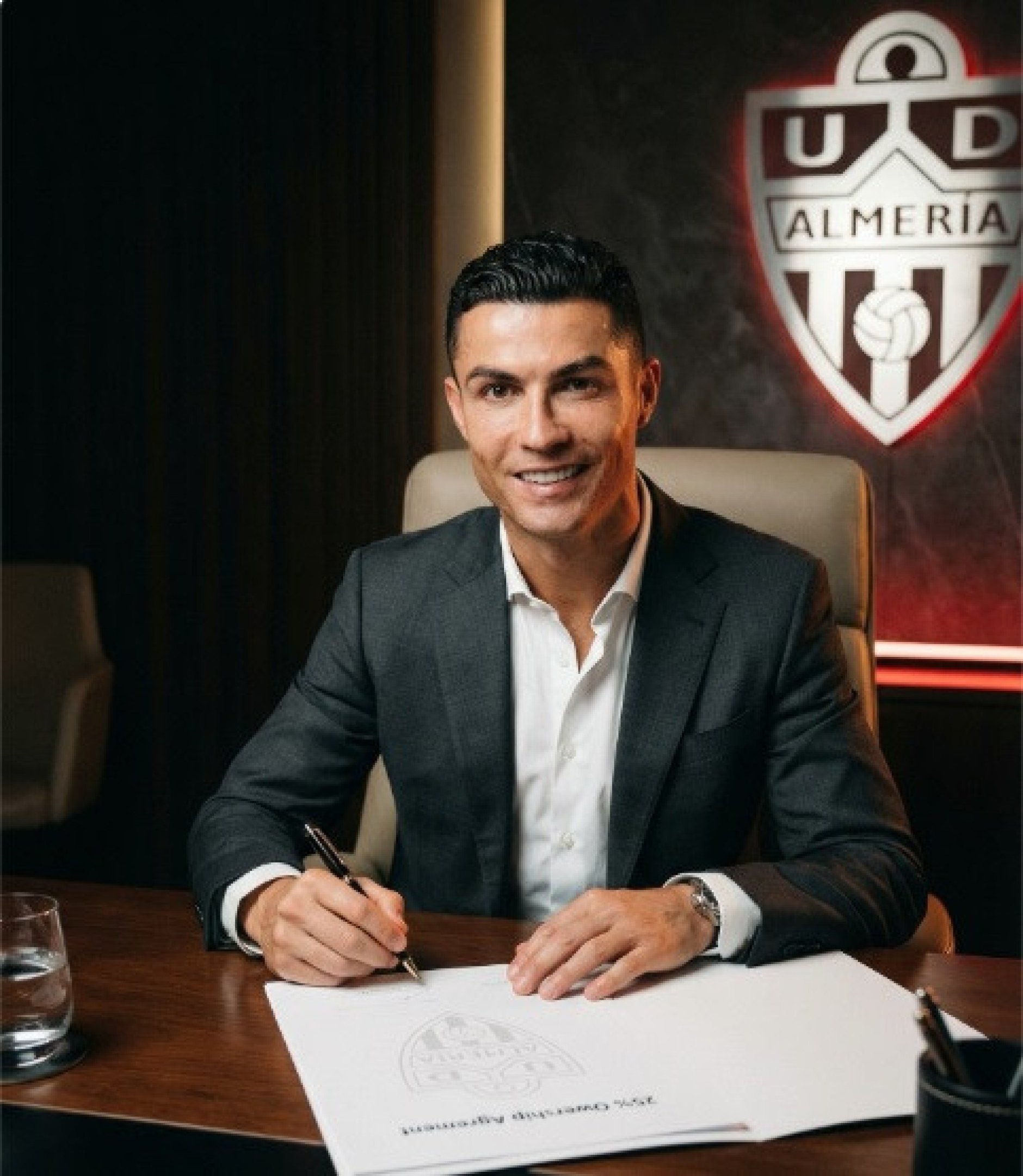  Cristiano Ronaldo compra time de futebol
