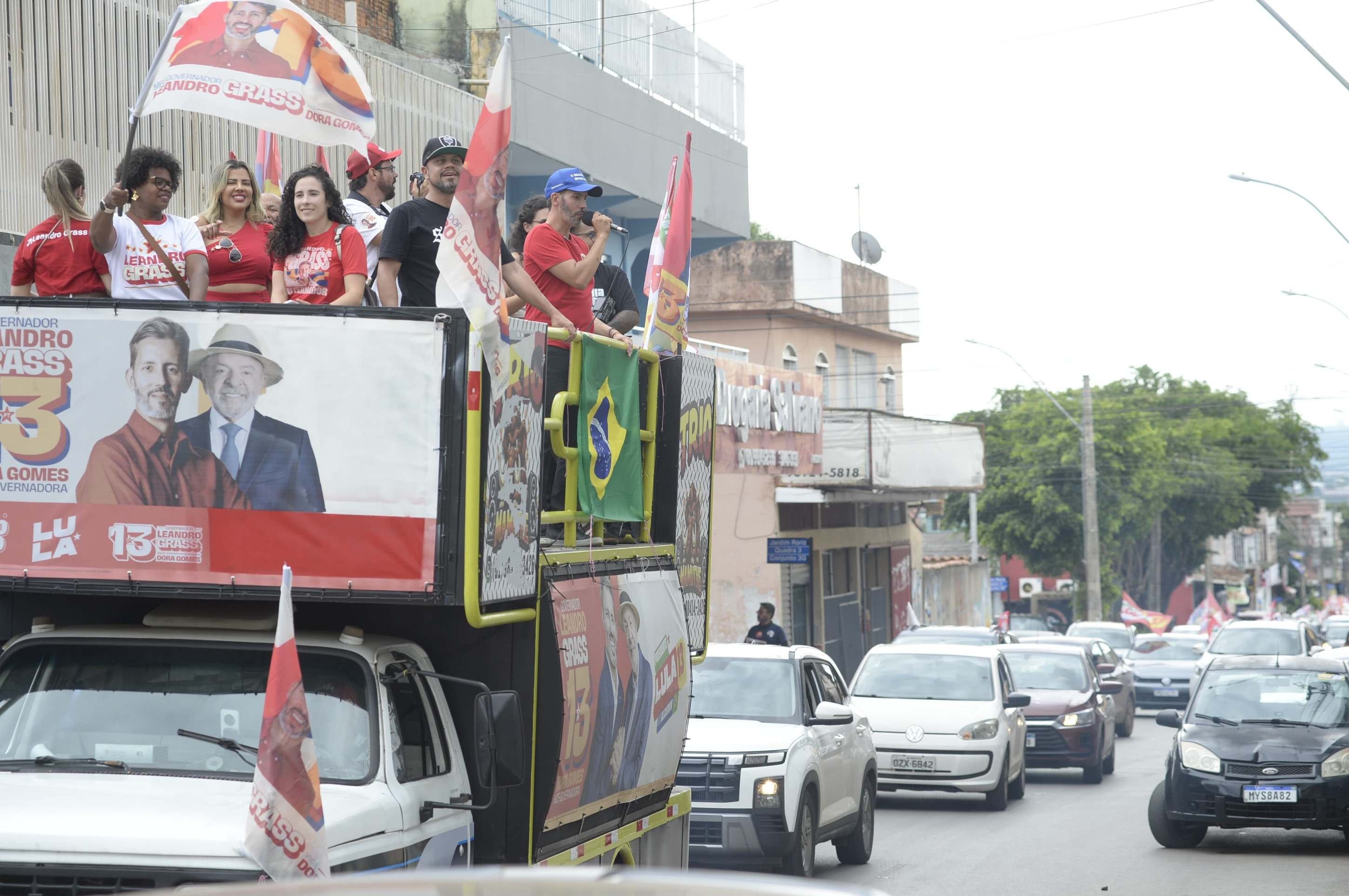 Grass em carreata em Planaltina