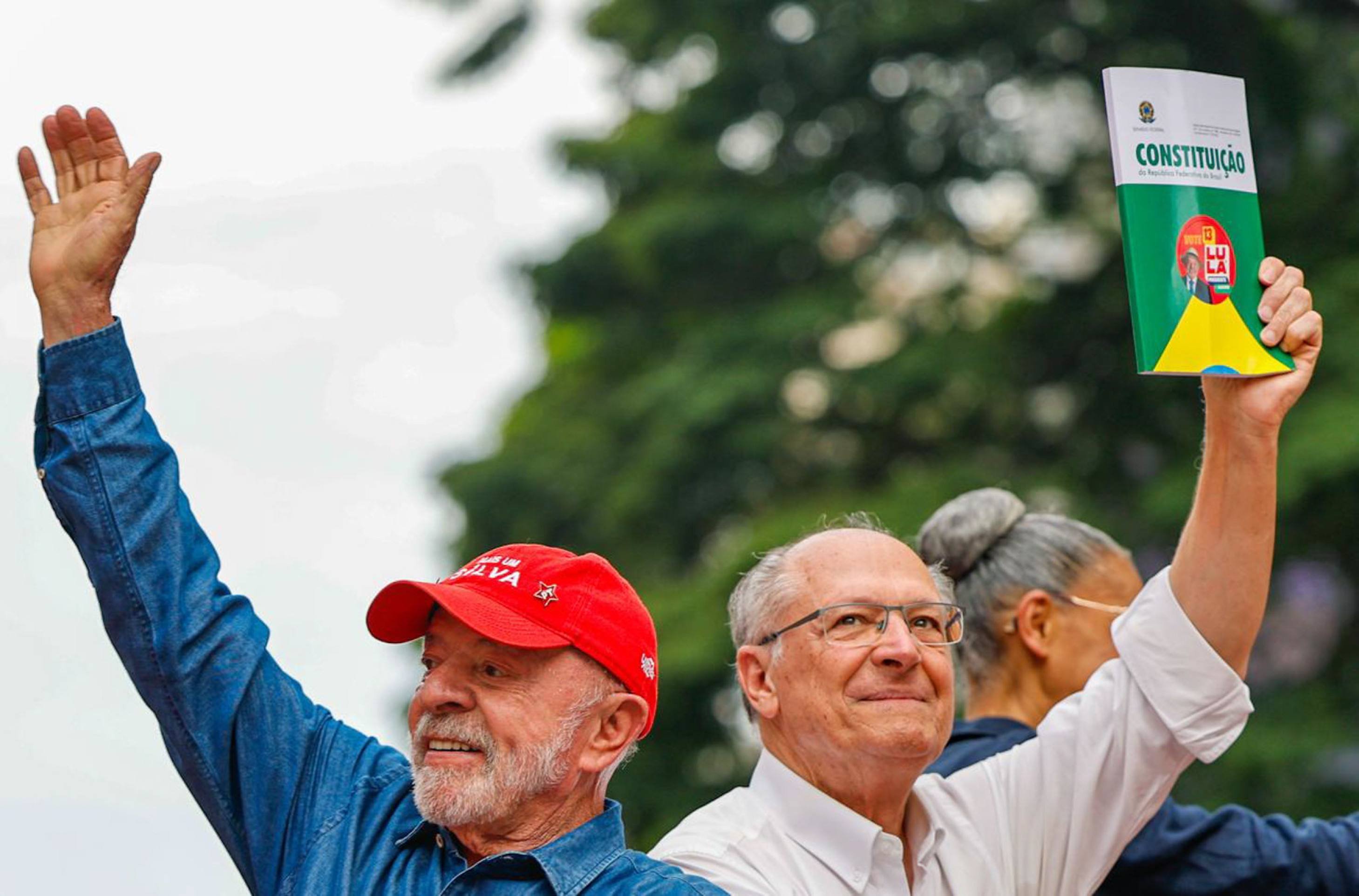 Presidente da República, Luiz Inácio Lula da Silva, e o vice-presidente Geraldo Alckmin Presidente da República, Luiz Inácio Lula da Silva, e o vice-presidente Geraldo Alckmin