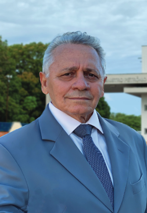O professor Gildásio Guedes ficou em terceiro lugar na consulta e em segundo na lista tríplice O professor Gildásio Guedes ficou em terceiro lugar na consulta e em segundo na lista tríplice