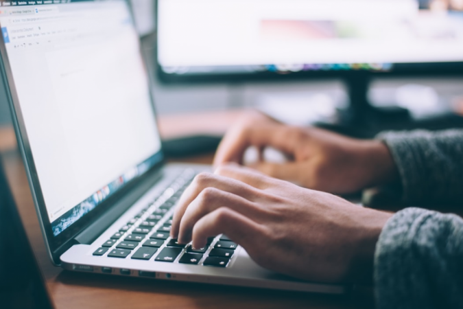 odas as etapas da seleção serão realizadas de maneira on-line -  (crédito: Glenn Carstens-Peters/Unsplash)