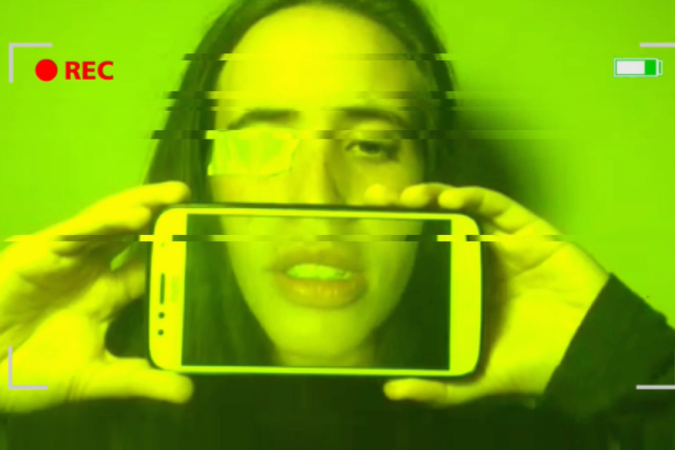 A narrativa da peça é uma distopia na qual espectadores escolhem vencedores de um reality show -  (crédito: Divulgação/Cia Casa de Ferreiro)