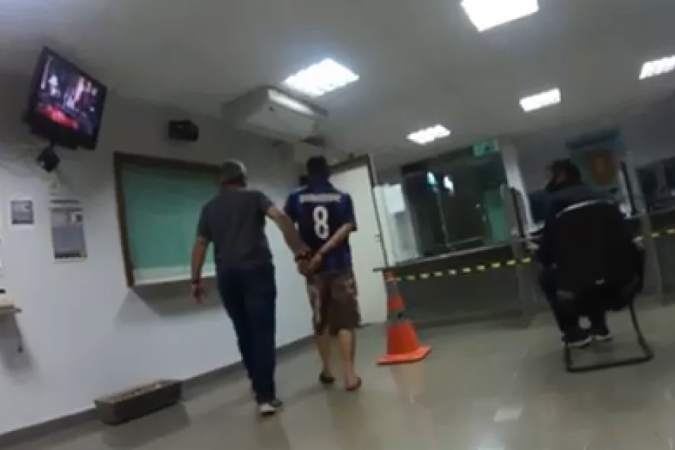 Homem foi preso em flagrante pela PCDF - (crédito: PCDF/Divulgação) Homem foi preso em flagrante pela PCDF - (crédito: PCDF/Divulgação)