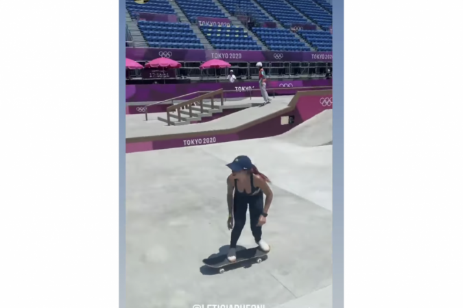 Letícia Bufoni repostou em seus stories a gravação de Tony Hawk