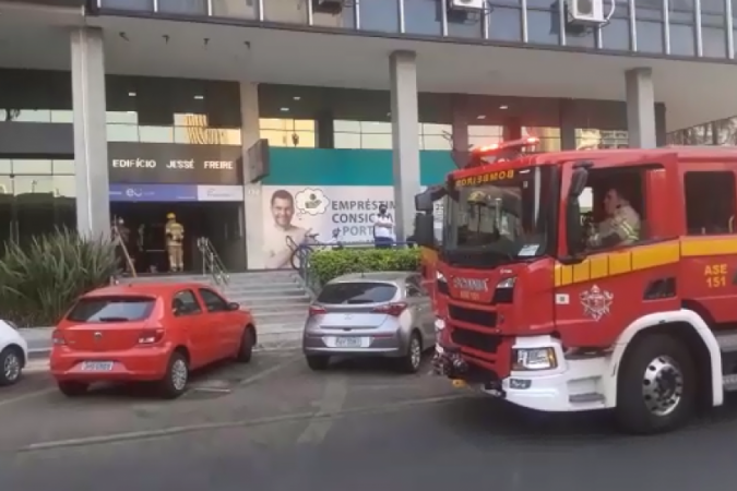 Incidente ocorreu no Edifício Jessé Freire. Não houve feridos ou danos materiais -  (crédito: CBMDF/Divulgação)