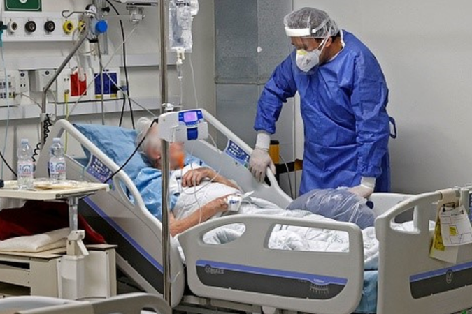 Israel bateu recordes de casos, hospitalizações e mortes por covid nas últimas semanas - (crédito: Getty Images) Israel bateu recordes de casos, hospitalizações e mortes por covid nas últimas semanas - (crédito: Getty Images)