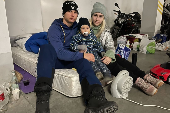 Agora, o plano da família é abandonar a capital de carro e viajar para o oeste da Ucrânia - (crédito: Oleksandr Abramenko) Agora, o plano da família é abandonar a capital de carro e viajar para o oeste da Ucrânia - (crédito: Oleksandr Abramenko)