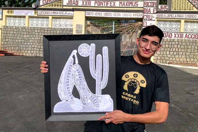 Até se reconectar com a sua identidade artística, Rafael precisou vencer tabus, inclusive para desconstruir o preconceito sobre homens fazendo renda - (crédito: Emanuel Macedo Silva) Até se reconectar com a sua identidade artística, Rafael precisou vencer tabus, inclusive para desconstruir o preconceito sobre homens fazendo renda - (crédito: Emanuel Macedo Silva)