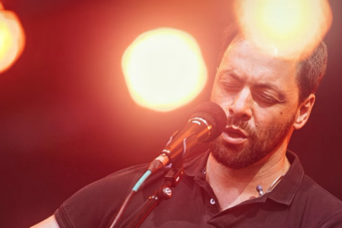 Aos 46 anos — completará 47 em setembro —, Zambujo conta que a sua formação musical se deu por camadas - (crédito: Reprodução/Instagram/@antonio.zambujo/(25/07)) Aos 46 anos — completará 47 em setembro —, Zambujo conta que a sua formação musical se deu por camadas - (crédito: Reprodução/Instagram/@antonio.zambujo/(25/07))