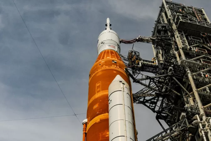 A Artemis-1 será a primeira de uma série de missões que levarão humanos de volta à Lua
- (crédito: Reuters) A Artemis-1 será a primeira de uma série de missões que levarão humanos de volta à Lua
- (crédito: Reuters)