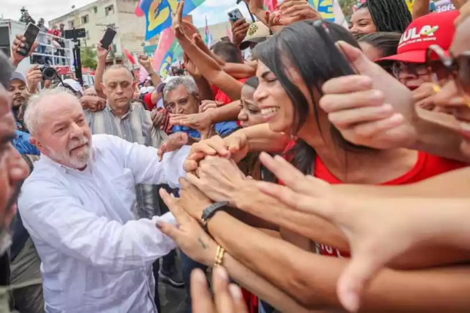 Lula esteve em em Teófilo Otoni, no Vale do Mucuri, nesta sexta-feira (21/10) -  (crédito: Ricardo Stuckert/PT)