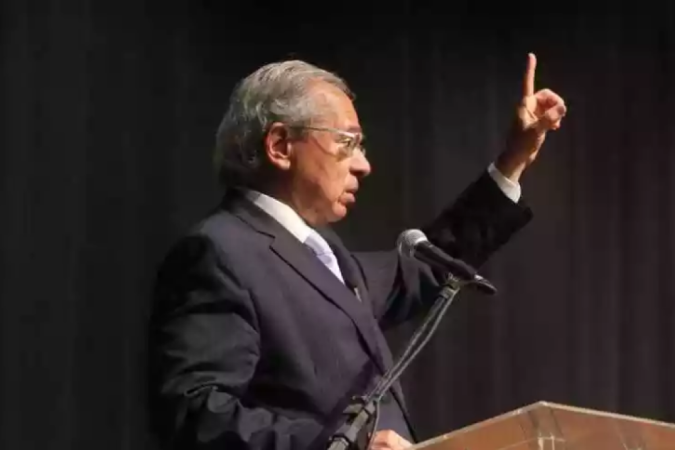 Paulo Guedes durante encontro com empresários em BH, nesta quarta-feira - (crédito: Jair Amaral/EM/DA Press) Paulo Guedes durante encontro com empresários em BH, nesta quarta-feira - (crédito: Jair Amaral/EM/DA Press)