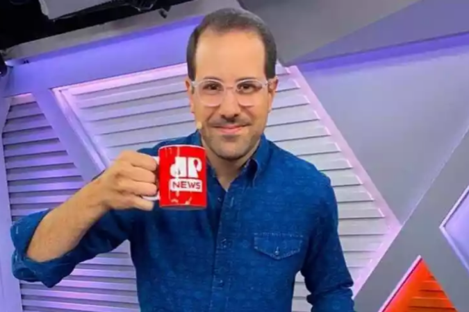 'Vocês têm que ser honestos. Vocês têm que reconhecer os erros do bolsonarismo', disse Paulo Mathias para colegas - (crédito: Redes Sociais/Reprodução) 'Vocês têm que ser honestos. Vocês têm que reconhecer os erros do bolsonarismo', disse Paulo Mathias para colegas - (crédito: Redes Sociais/Reprodução)