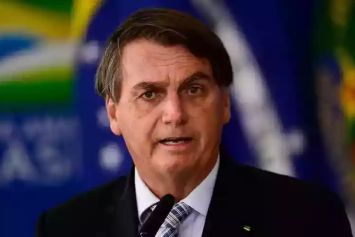 Bolsonaro tem festinha de aniversário no Palácio com familiares