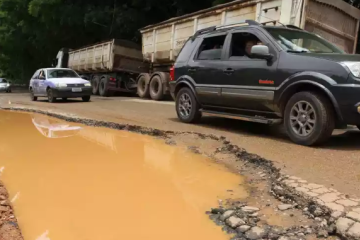 O resultado do levantamento indica a urgência de ações emergenciais para manutenção das estradas, que demandam um investimento estimado em R$ 94 bilhões -  (crédito: Edésio Ferreira/EM/D.A Press)