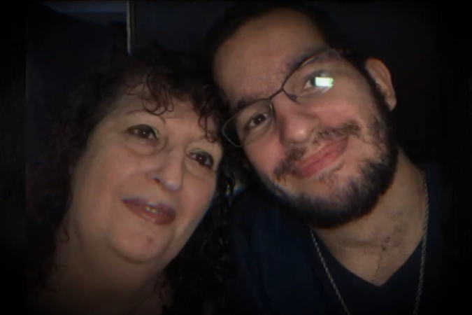 Mãe e filho, vitima e assassino de um crime motivado por dinheiro - (crédito: Reprodução) Mãe e filho, vitima e assassino de um crime motivado por dinheiro - (crédito: Reprodução)