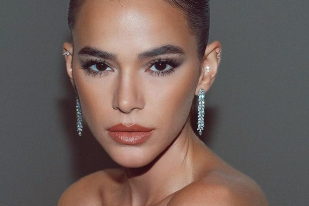 Bruna Marquezine fala sobre possibilidade de engravidar pela primeira vez