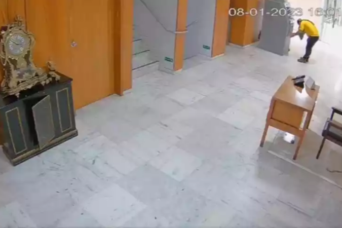 (crédito: Circuito interno do Palácio do Planalto/ Reprodução) (crédito: Circuito interno do Palácio do Planalto/ Reprodução)