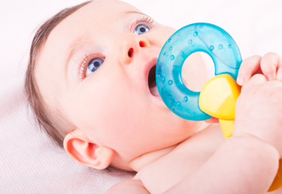 Mordedores para aliviar o desconforto dos bebês na fase de dentição -  (crédito: Canva Pro) -Mordedores para aliviar o desconforto dos bebês na fase de dentição -  (crédito: Canva Pro)