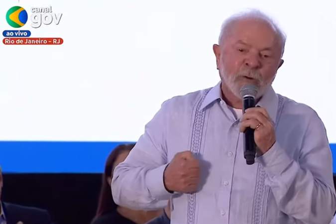 O presidente Lula fala de segurança pública durante cerimônia de início das obras do Anel Viário, no Rio -  (crédito: Reprodução/Youtube @Lula)