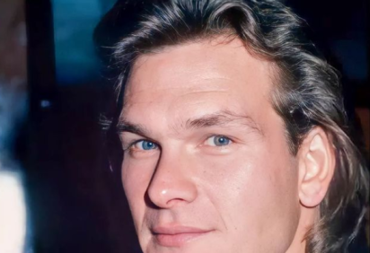 O ator americano Patrick Swayze faria 71 anos no dia 18 de agosto. Os fãs imaginam como seria o ídolo na terceira idade. Mas ele não teve chance de chegar à velhice.  -  (crédito: reprodução instagram patrickswayzeofficial)