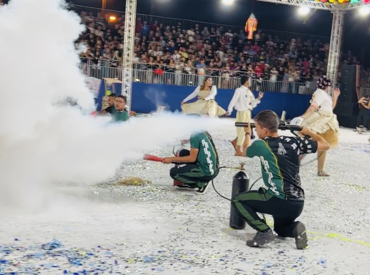 Equipe de produção da Quadrilha Junina Sabugo de Milho. 