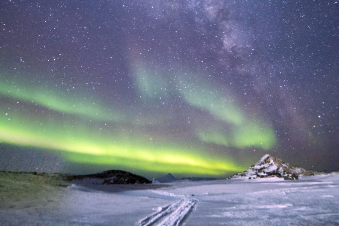 Cientistas vasculham áreas na Antártida e telhados de catedrais britânicas em busca de poeira cósmica - (crédito: Alamy) Cientistas vasculham áreas na Antártida e telhados de catedrais britânicas em busca de poeira cósmica - (crédito: Alamy)