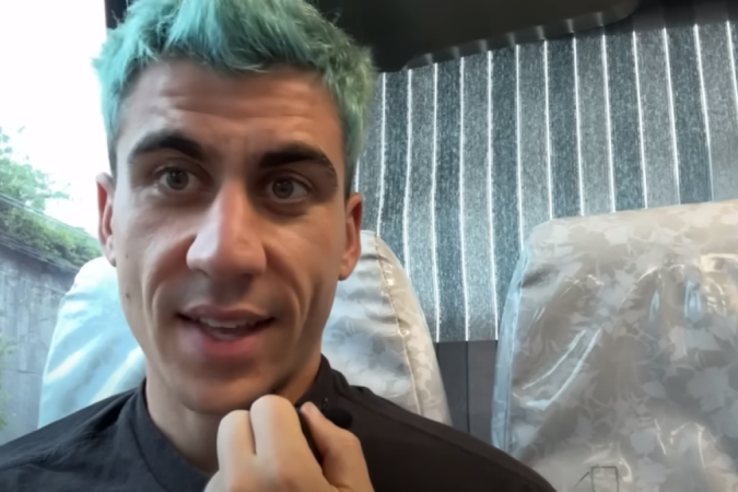 Fidias Panayiotou irritou os japoneses com suas tentativas de fugir de pagar as passagens de trem -  (crédito: Divulgação)