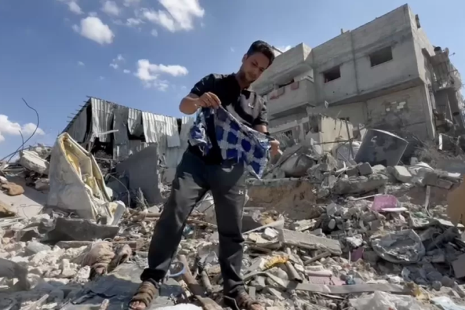 Khalil Khader perdeu 11 familiares em uma explosÃ£o -  (crédito: BBC)